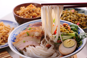 桂林米粉-廣東福鹿游國際旅行社