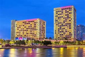 三亞中心皇冠-廣東福鹿游國際旅行社